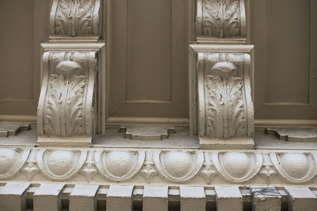 Building Photo - 1405 Van Ness Ave