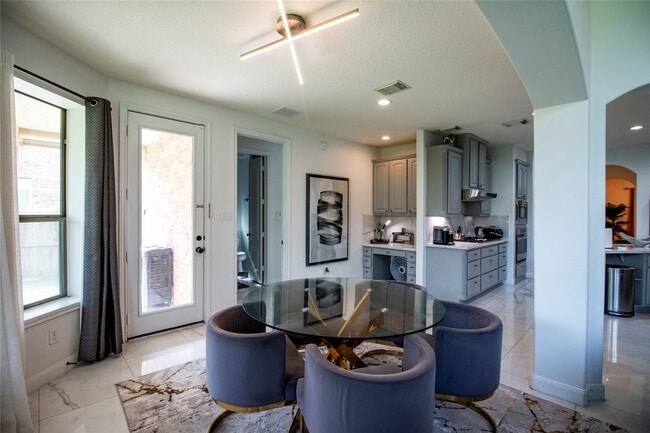 Building Photo - 19509 N Comal River Dr
