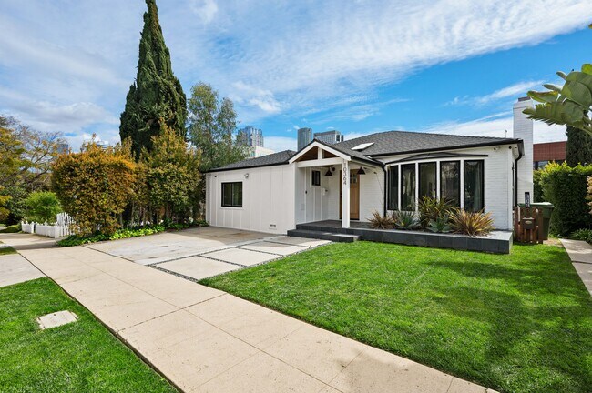 Building Photo - 10364 Eastborne Ave