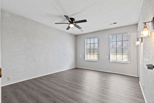 Building Photo - Blissful in Burleson ISD