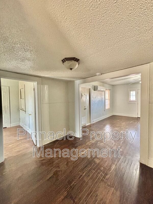 Building Photo - 1315 Guadalupe St