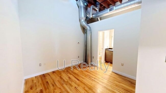 Building Photo - 800 Academy St