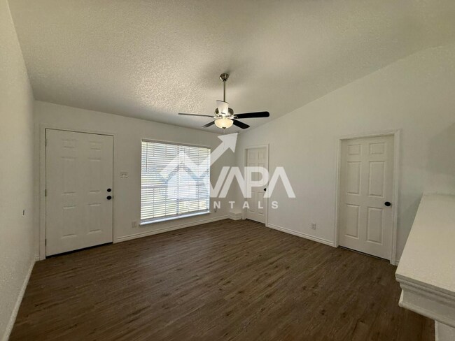 Building Photo - 5535 Indian Desert St