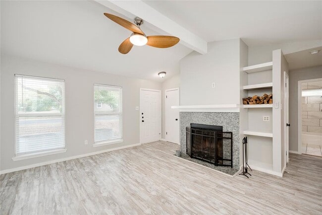 Building Photo - 8700 Soho Dr