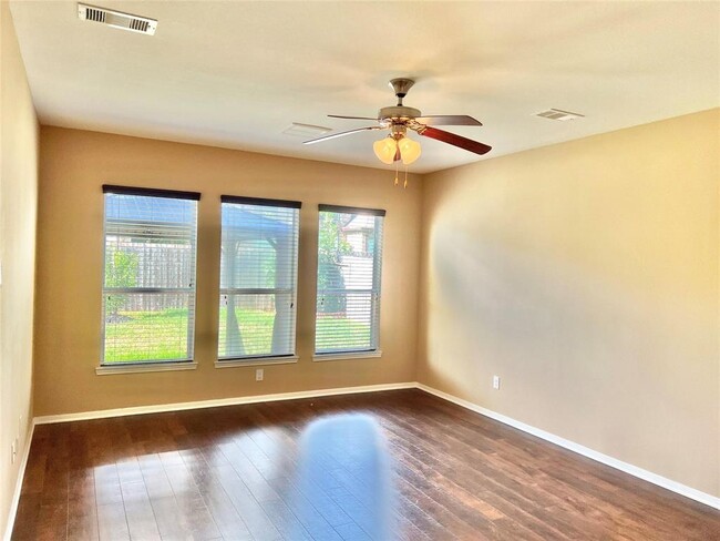 Building Photo - 26730 Wolfs Hill Ln