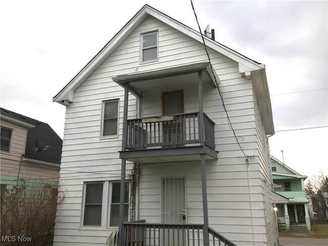 Building Photo - 13413 Durkee Ave