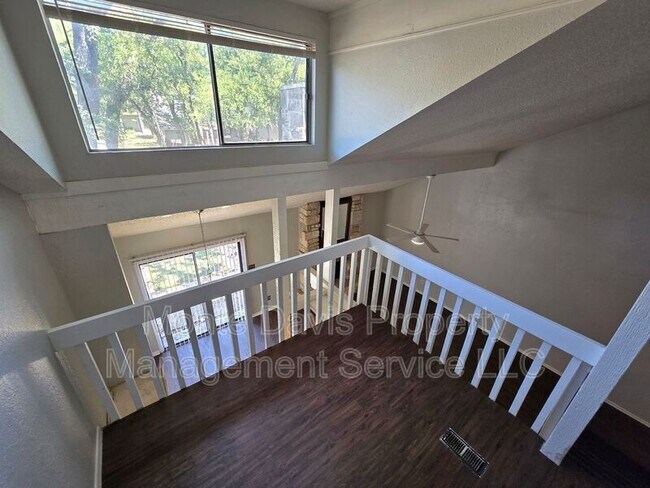Building Photo - 1713 Cinnamon Path