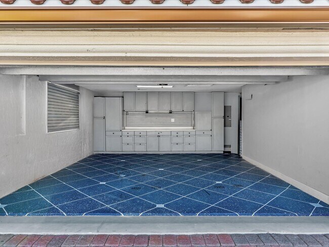 Building Photo - 6614 Marbletree Ln