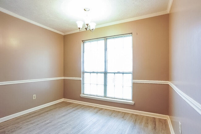 Building Photo - 2848 Pepperdine Dr