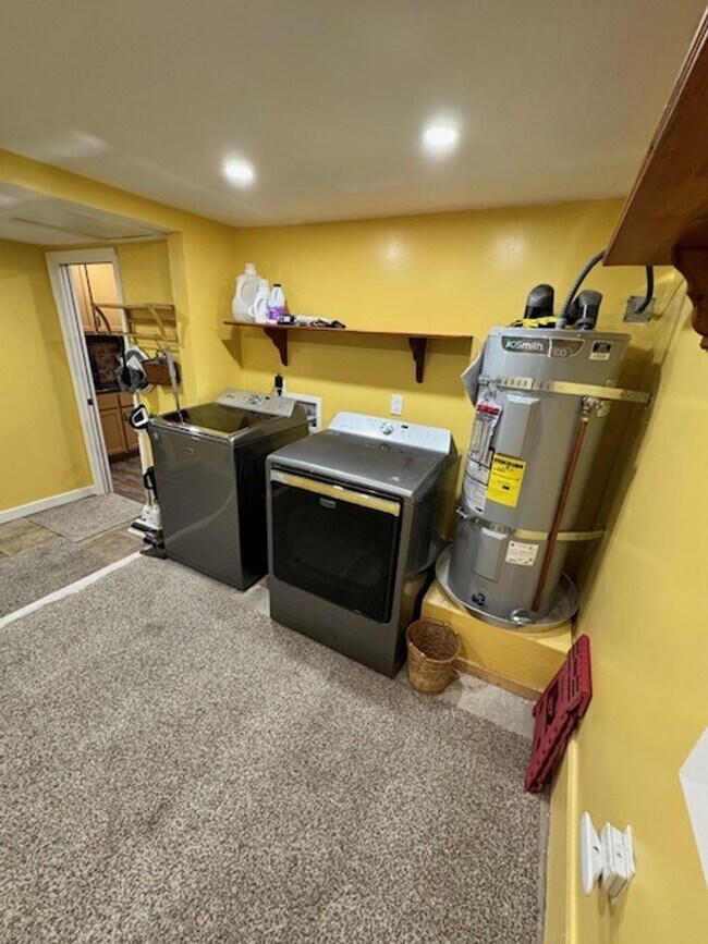 Building Photo - SHAS2352