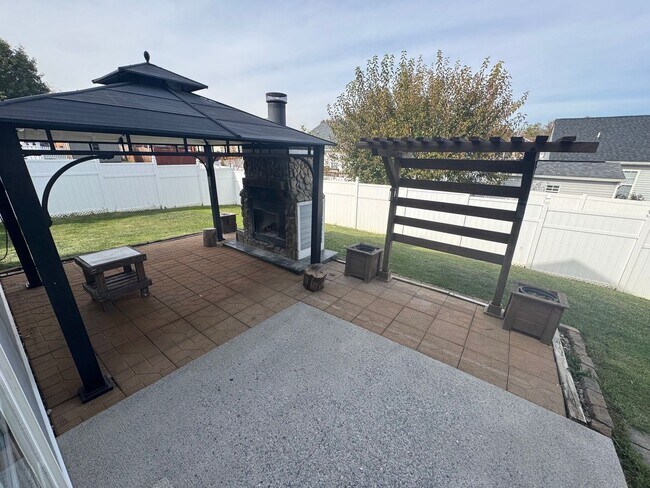 Building Photo - Detached Single Family Home In Weyers Cave