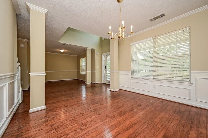 Building Photo - 7853 Boulder Gate Dr