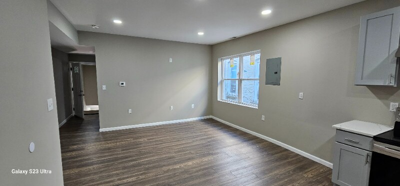 Building Photo - 718 Drexel Ave
