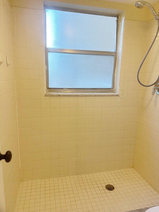 Building Photo - 3207 NW 103rd Terrace