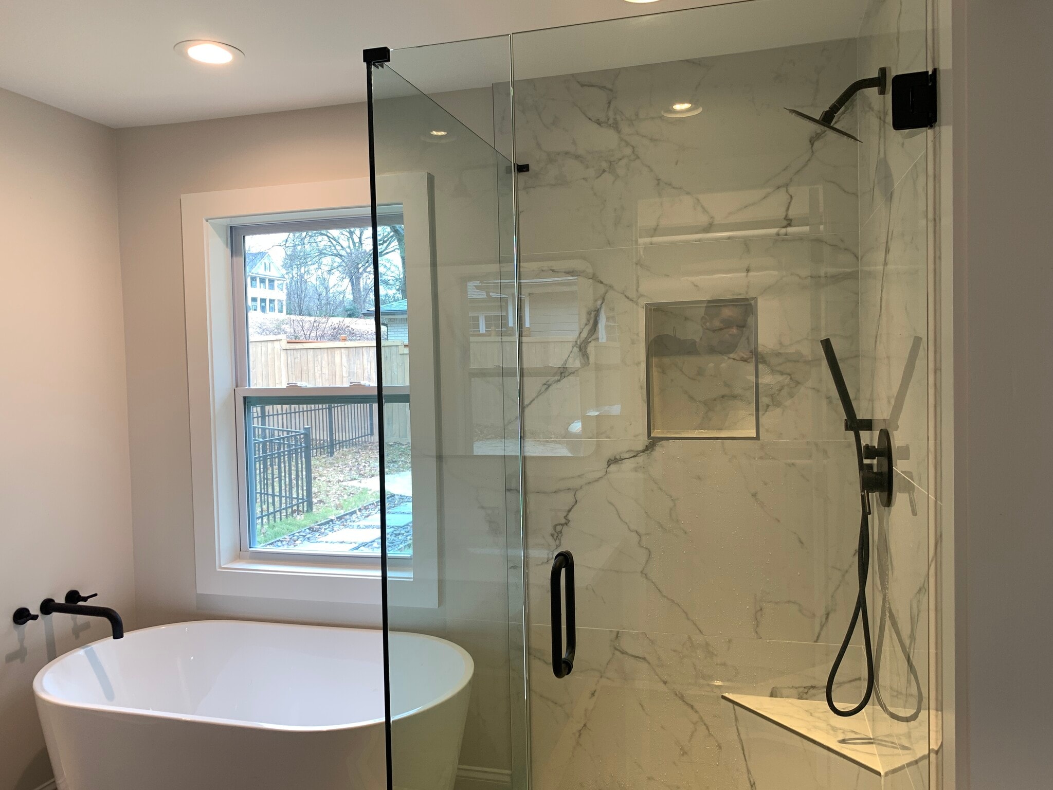 Alternate master bath view - 2676 George St NW