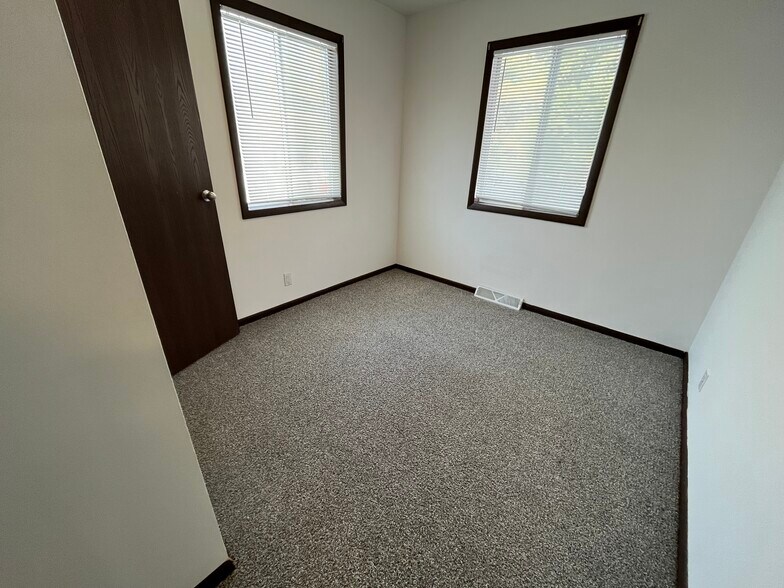 Building Photo - 12845 Renwood Dr