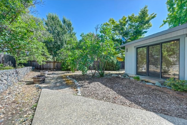 Building Photo - Beautiful 3-Bedroom Home in North Auburn's Sierra Foothills
