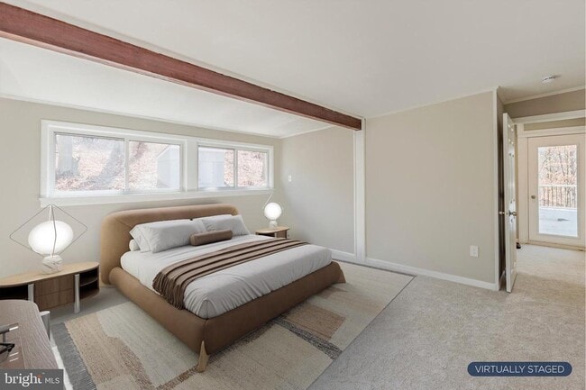 Building Photo - 422 Spackmans Ln