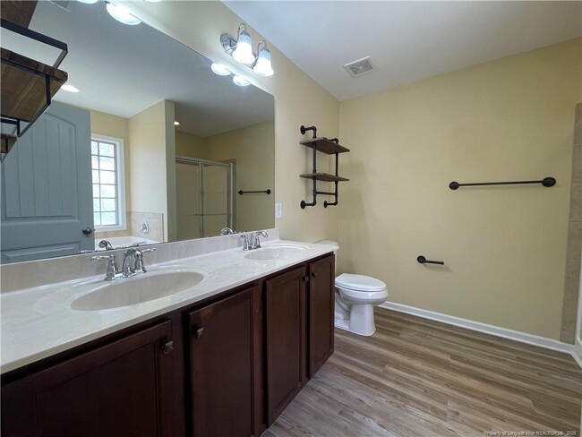 Building Photo - 152 Ladden Ln
