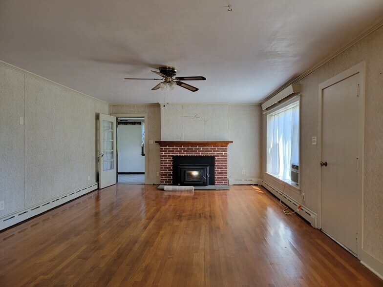Building Photo - 1525 Mill Rd