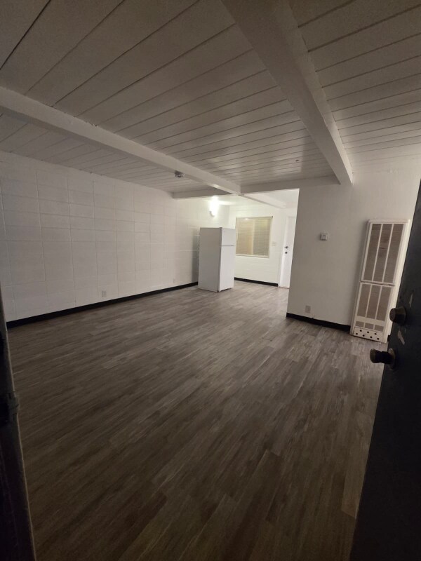 Building Photo - 11 E San Joaquin St