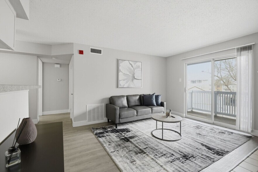 Building Photo - 4040 Presidential Blvd