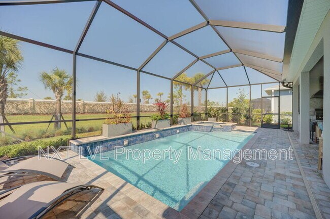 Building Photo - 16112 Lakeland Dr