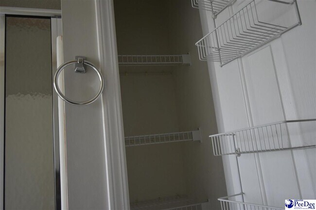 Building Photo - 2125 Sanderling Dr