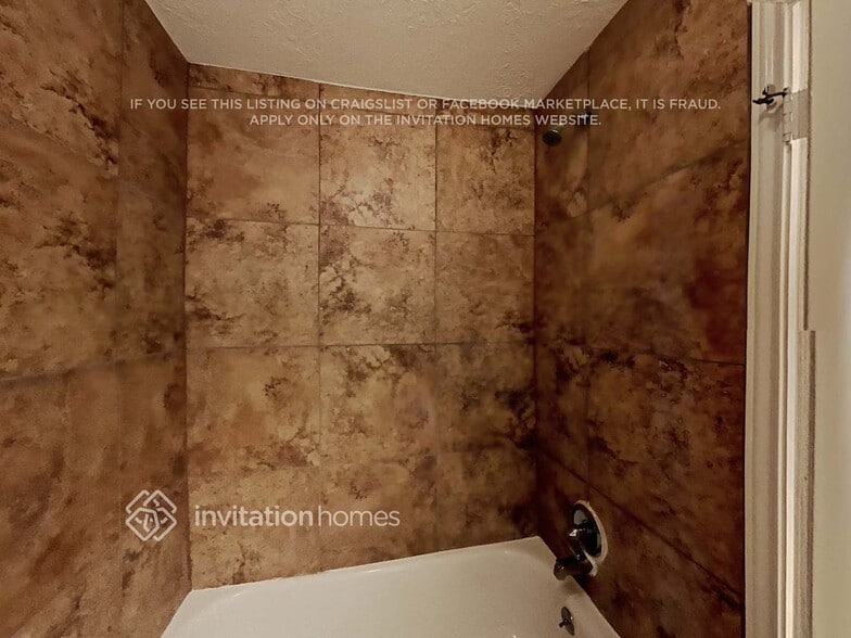 Building Photo - 1626 Airline Dr