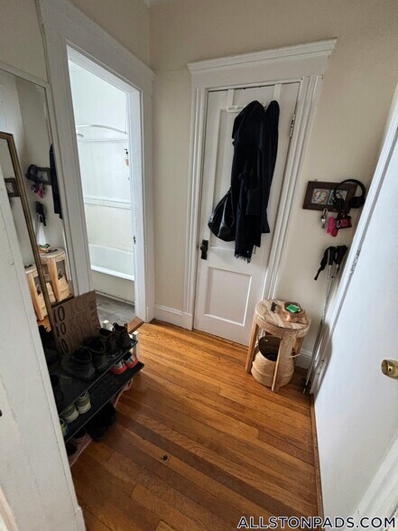 Building Photo - 28 Quint Ave