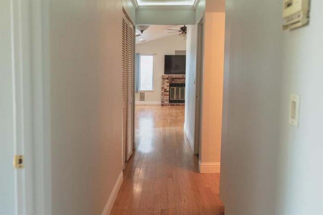Building Photo - 7379 Durfee Way