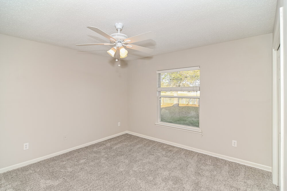 Building Photo - 7057 Rapid River Dr W