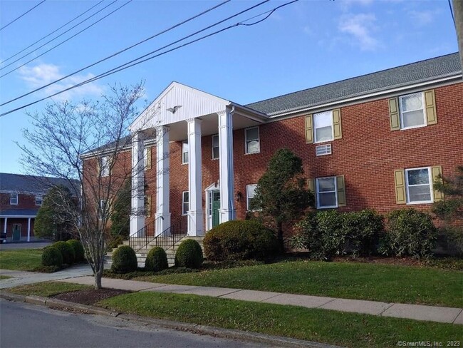 Primary Photo - 261 Millard St