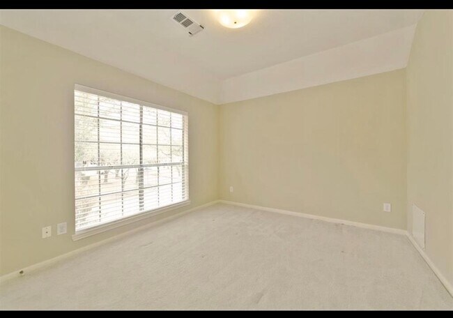 Building Photo - 5035 Plantation Colony Dr