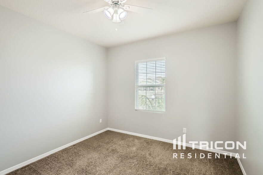 Building Photo - 3512 Sprite Ln