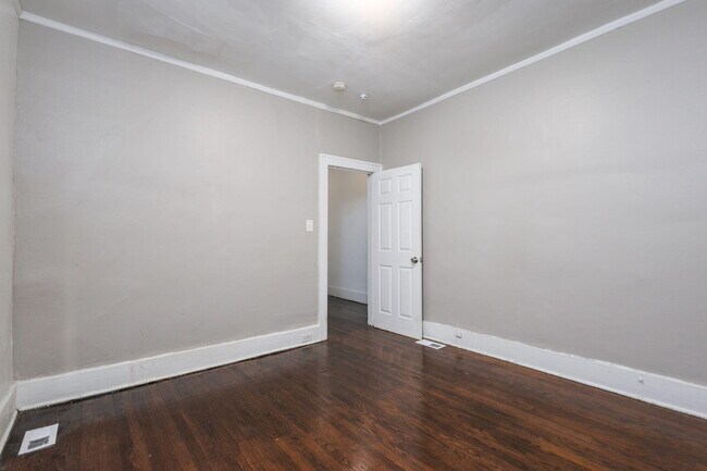 Building Photo - 1721 Atkinson St