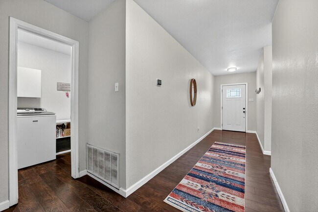 Building Photo - 14906 Foy Dr