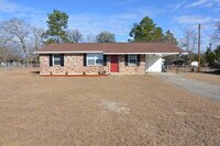 Building Photo - Cozy Augusta 3 Bedroom Home