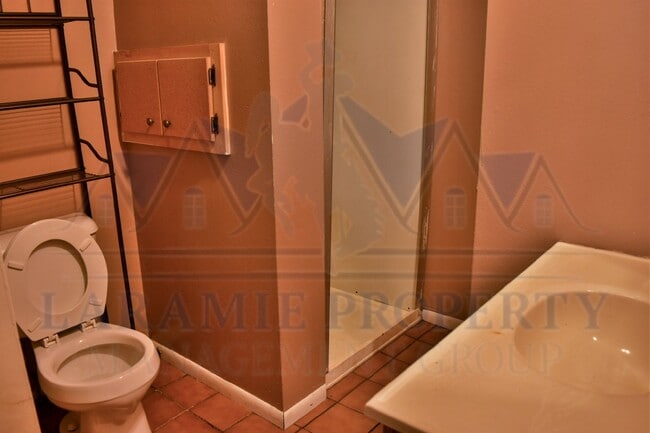 Building Photo - 1 Bedroom 1 Bathroom Cottage House
