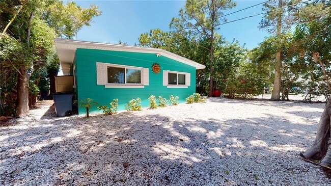 Building Photo - 7901 Boca Ciega Dr