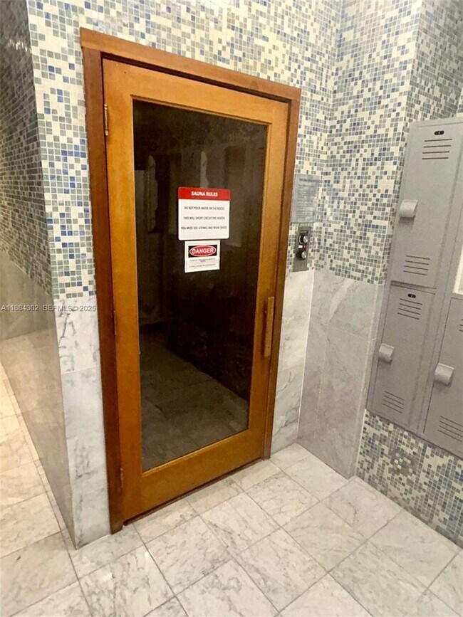 Building Photo - 185 SW 7th St