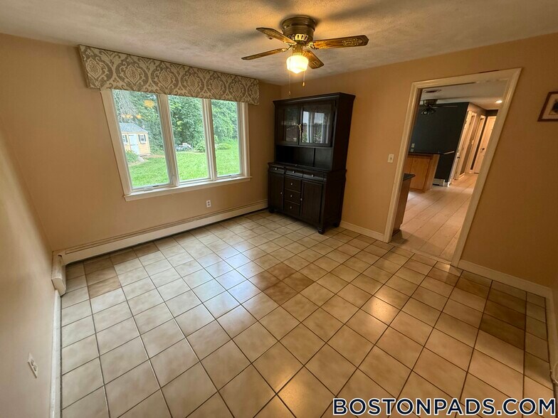 Building Photo - 78 Rosewood Dr