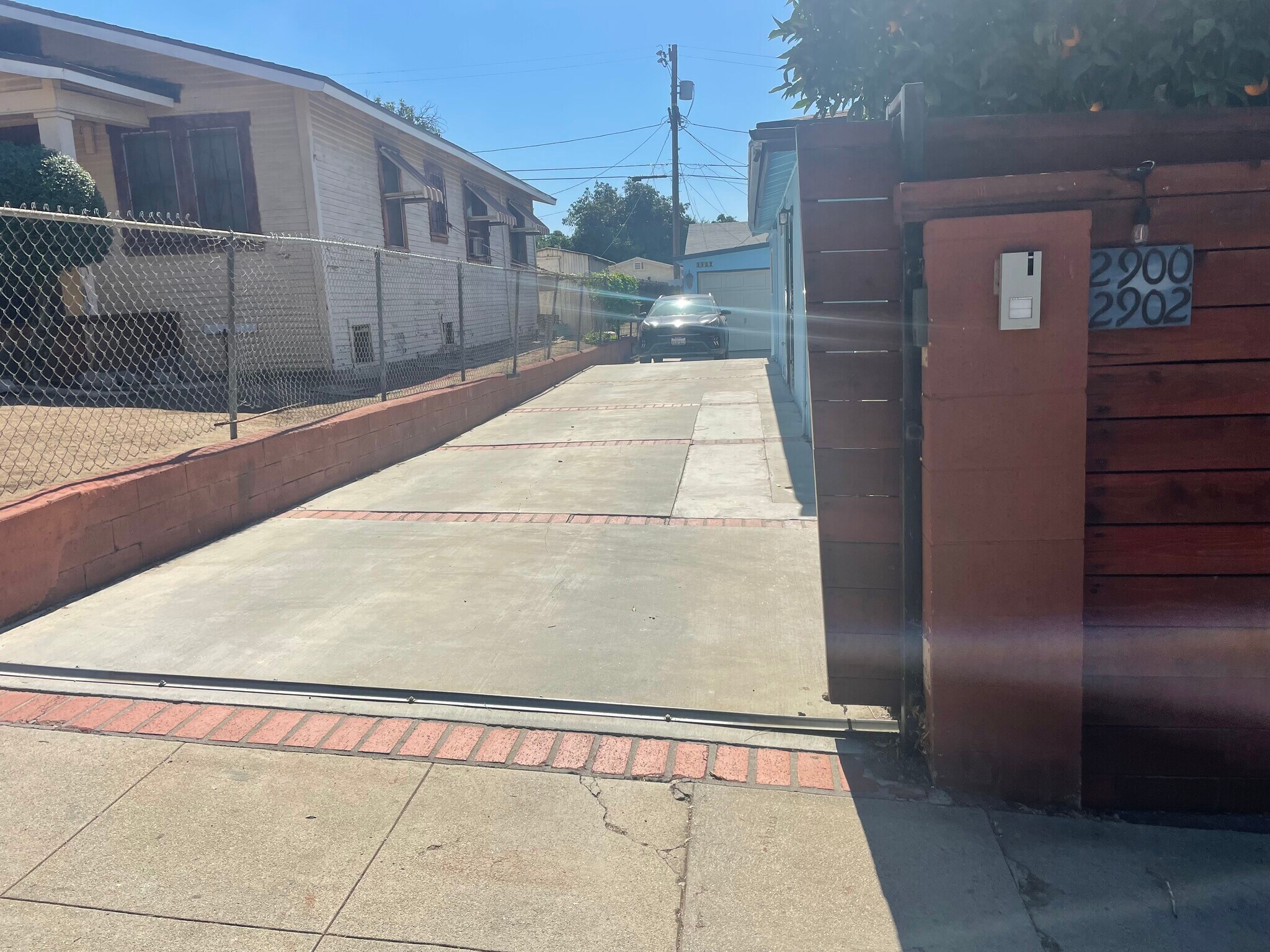 Building Photo - 2900 Elm St