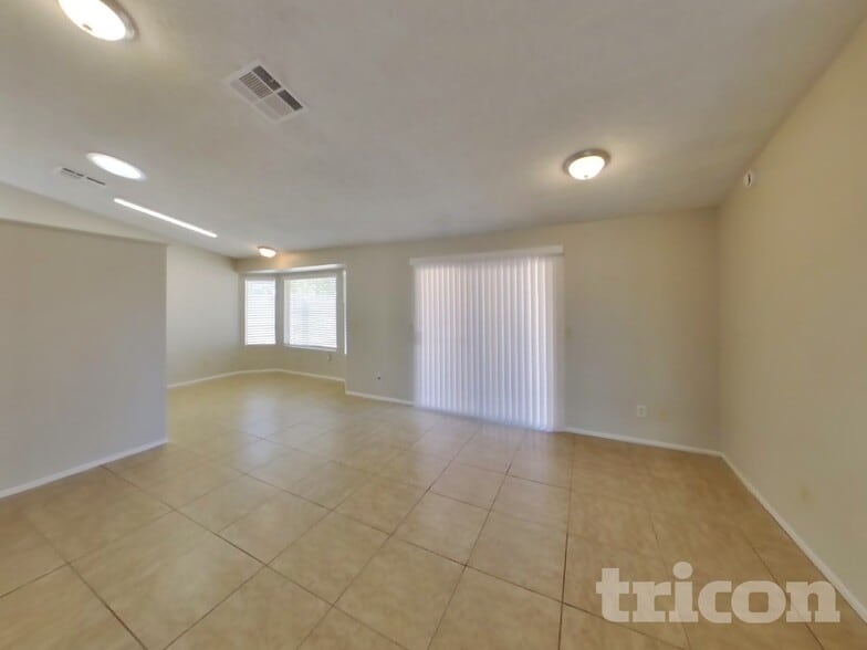 Building Photo - 8519 N 55th Ave