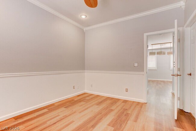 Building Photo - 325 Brilliant Summit Cir