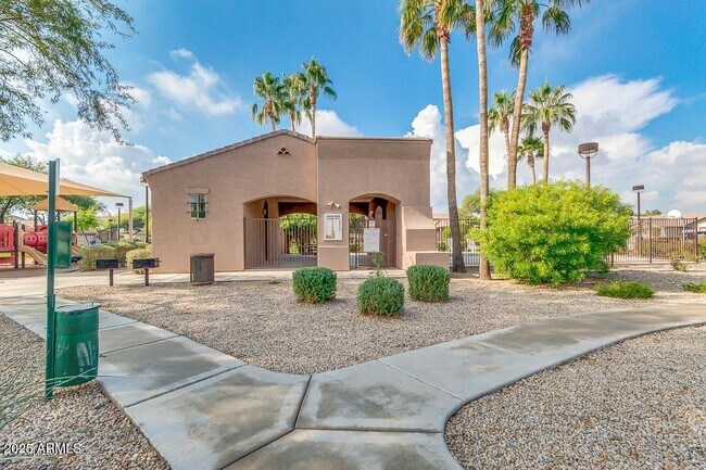 Building Photo - 6321 S 4 Peaks Pl