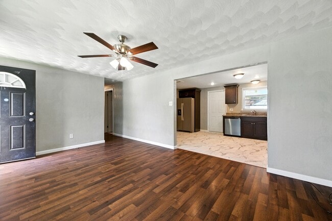 Building Photo - 206 Cynthia Dr