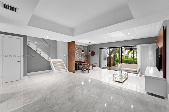 Building Photo - 3602 Yacht Club Dr