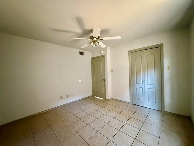 Building Photo - 507 Shiloh Dr