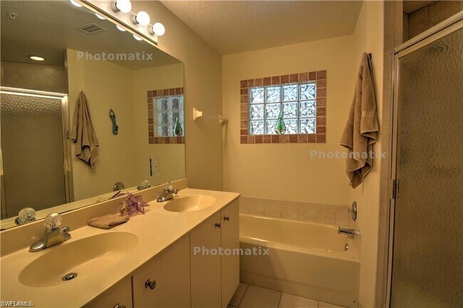 Building Photo - 6770 Huntington Lakes Cir